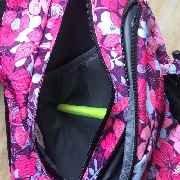 Floral Waterfly sling bag - Picture 9 of 13